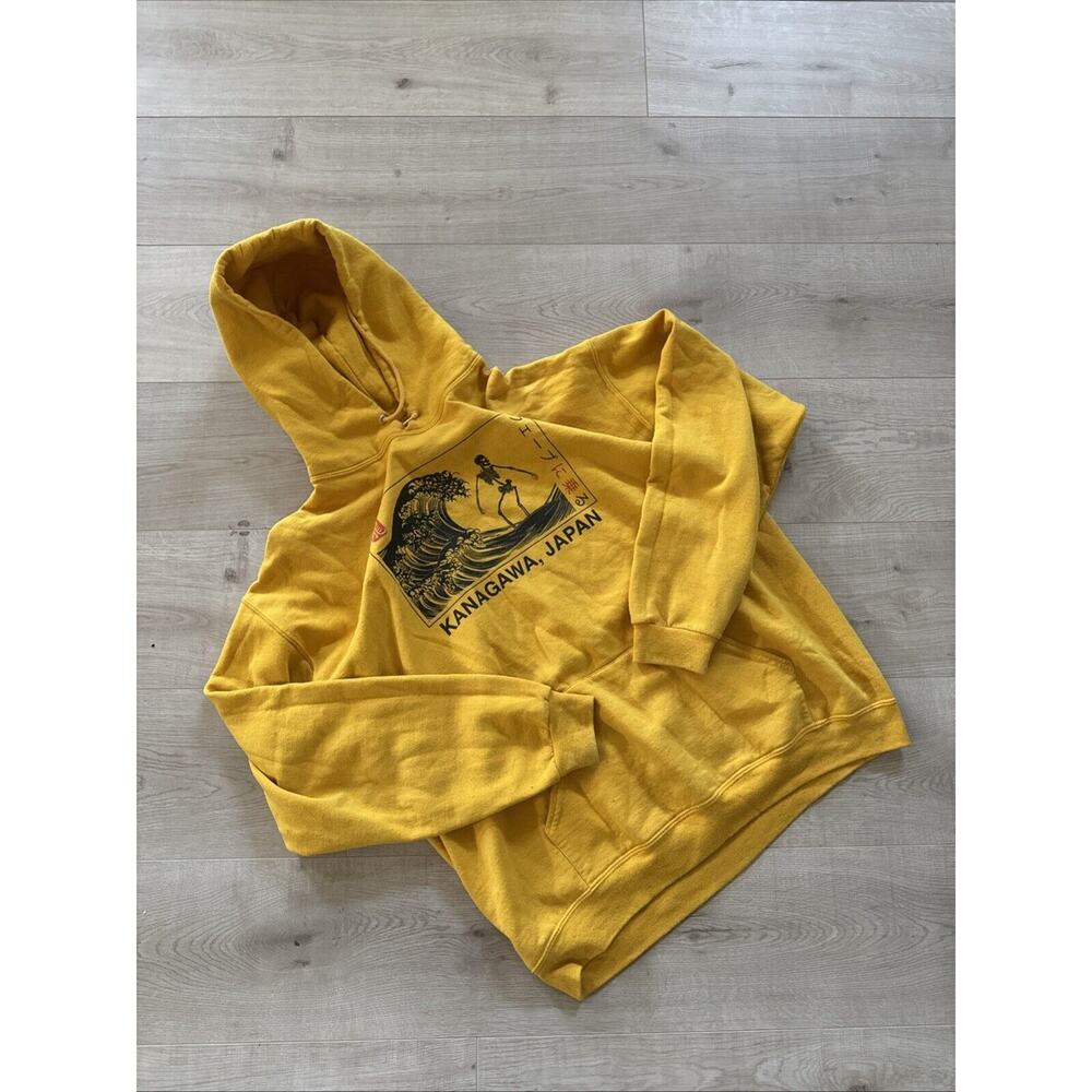 Artist Union Clothing Co Yellow Great Wave Of KANAGAWA Japan Hoodie- Size L